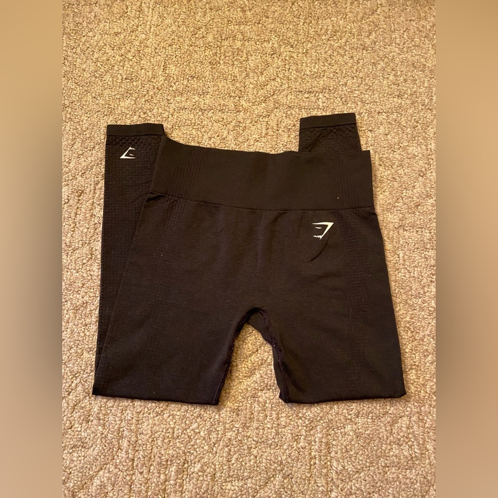 🦈Dark Grey GymShark Leggings🦈